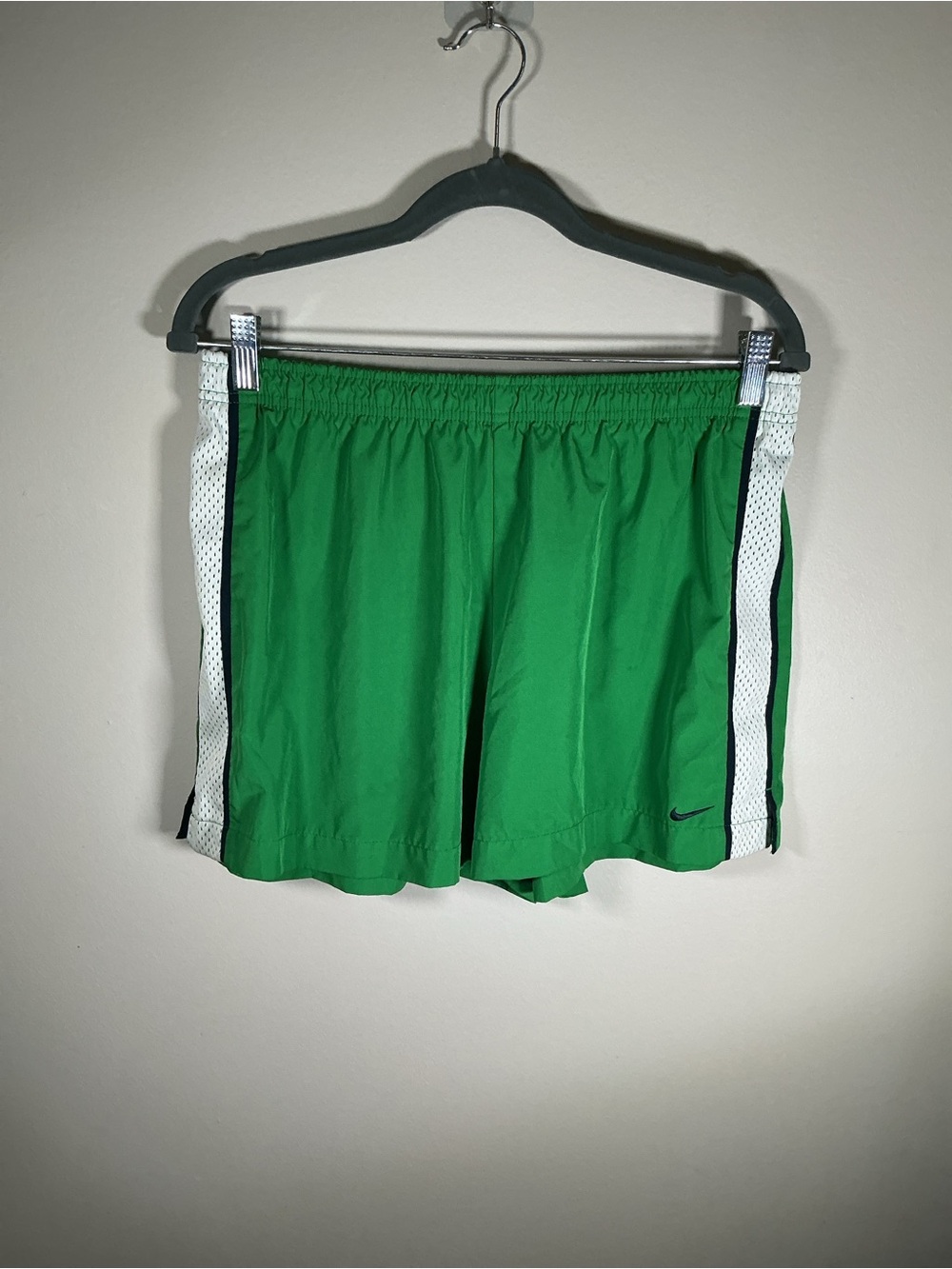 Nike Dri-FIT Green Athletic Running Shorts Mesh Side Panels Women’s XL 16–18